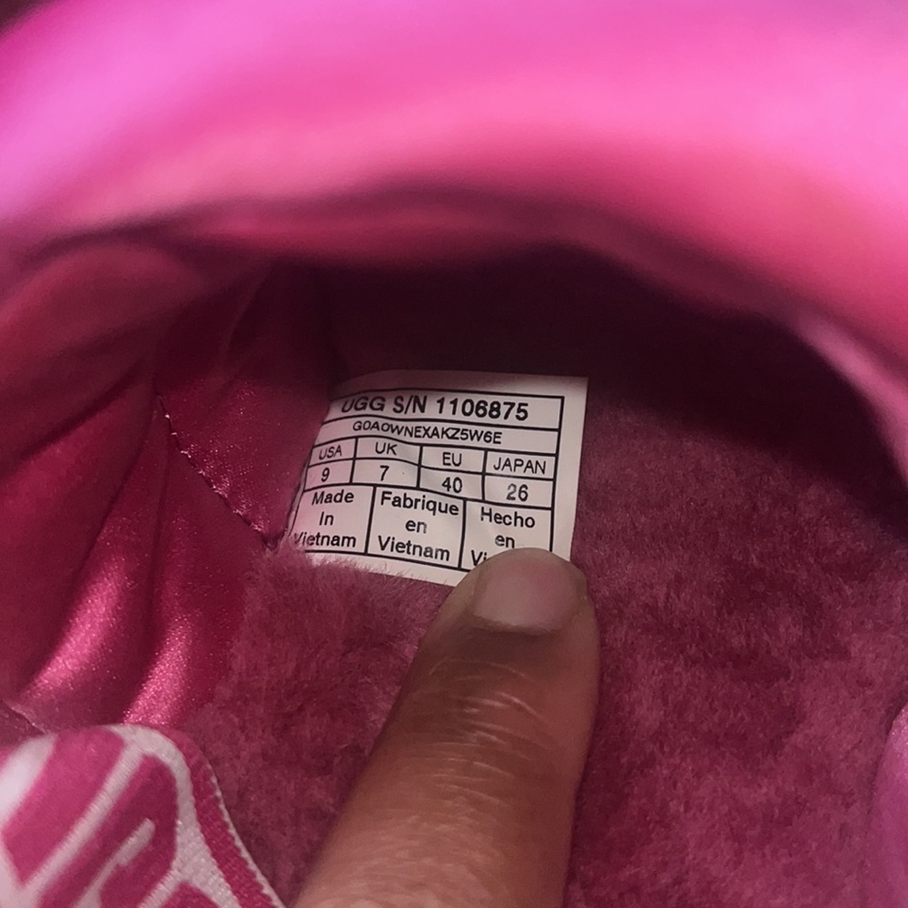 Ugg Slides - image 5